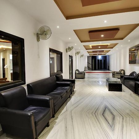 Times Raj Mahal Hotel Натхдвара Экстерьер фото